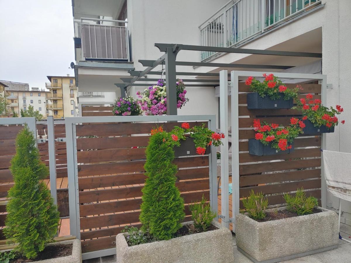 Swinoujscie Platan Patio 6 - Berry Apartments Exterior photo